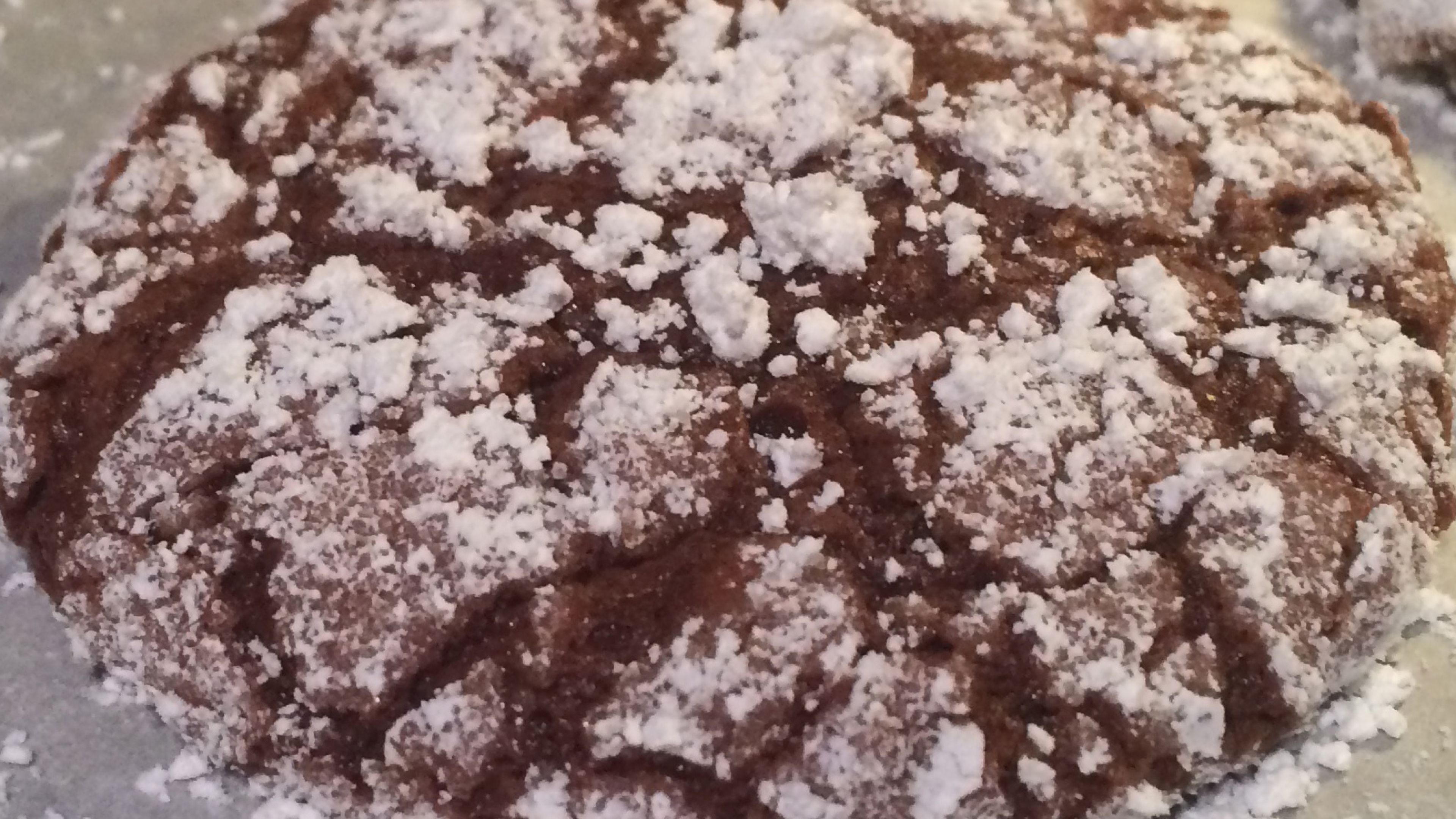 Chocolate Crinkle Cookie