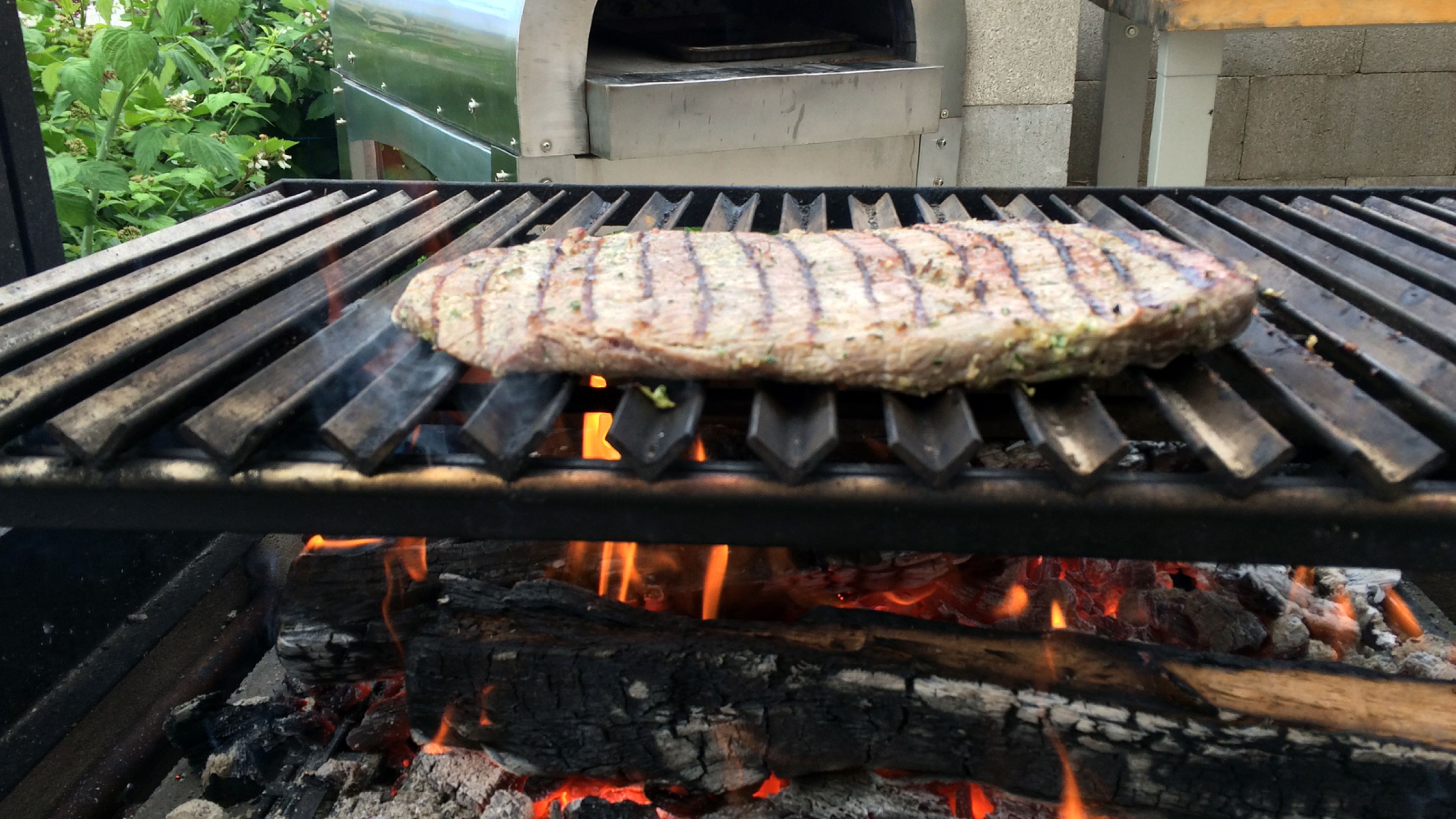 Eric’s Favorite Flank Steak is the ultimate wet rub recipe! With fresh rosemary, garlic, and shallots, it’s a surefire way to transform a simple cut of meat into a flavor explosion.