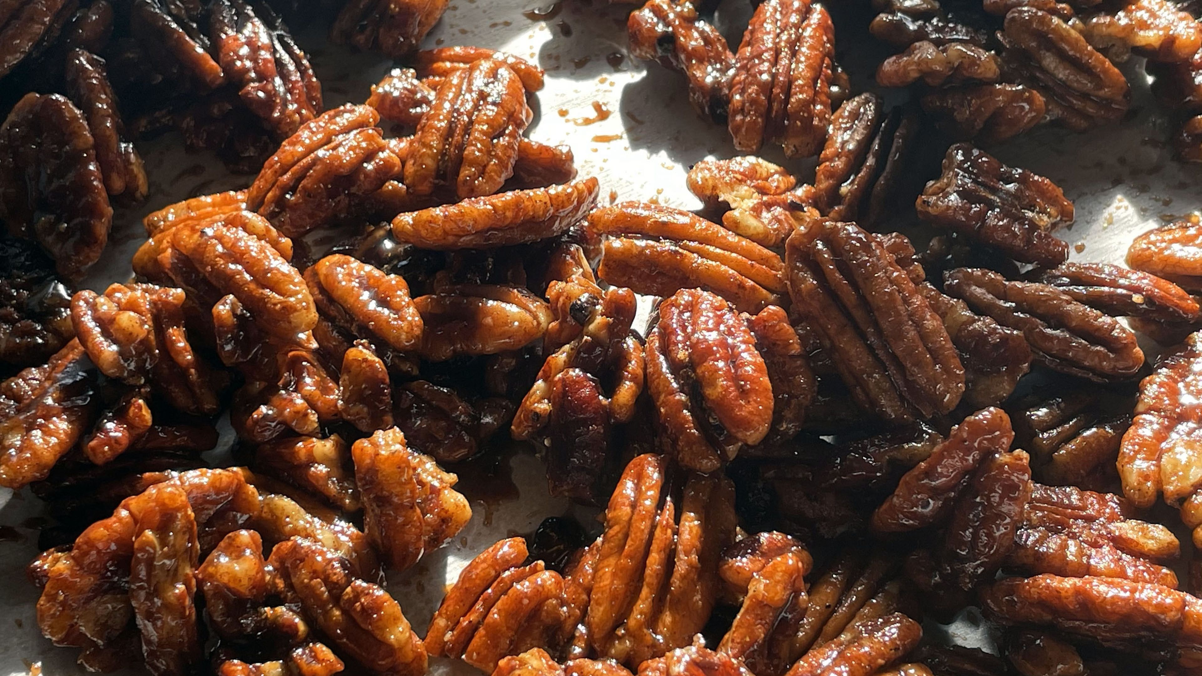 Add some bold flavor to your snacking game with these Glazed Green Chile Pecans. Sweet, smoky, and just the right amount of spicy—snacking has never been so addictive.